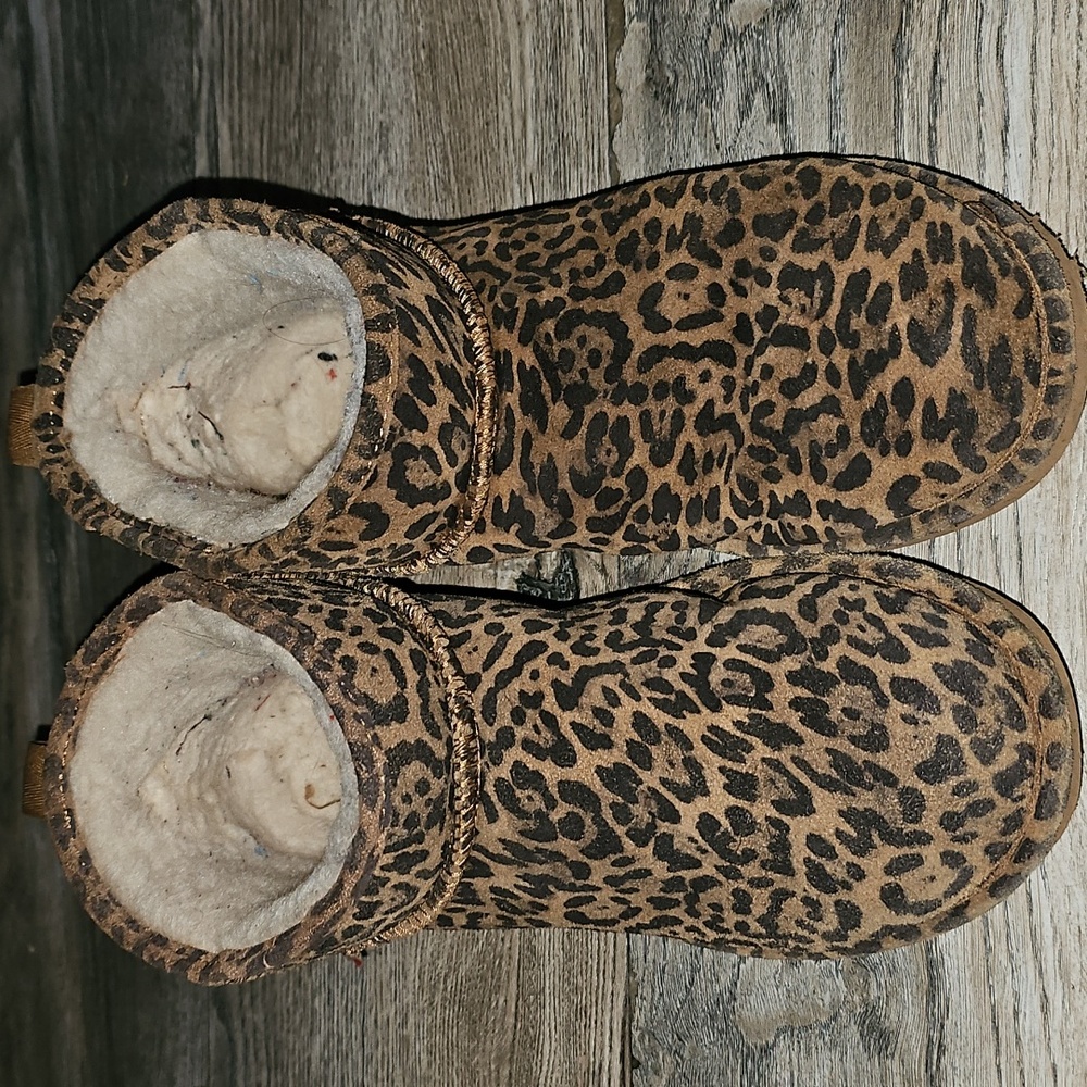 Alpine leather booties wool lined leopard print 🐆